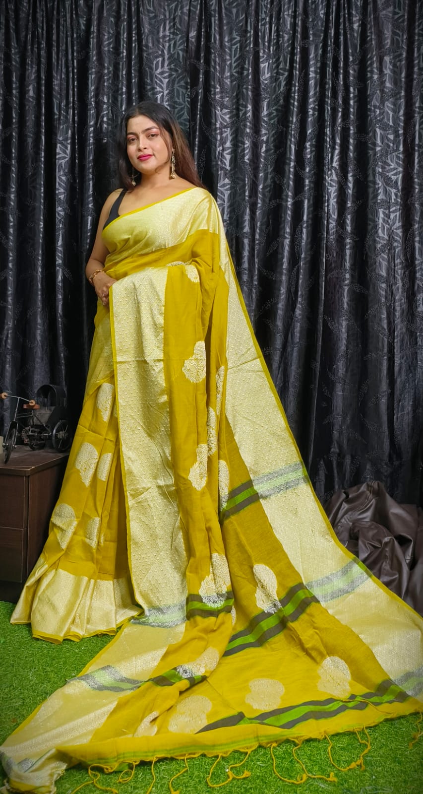 Handloom Khadi Cotton Boutique Saree