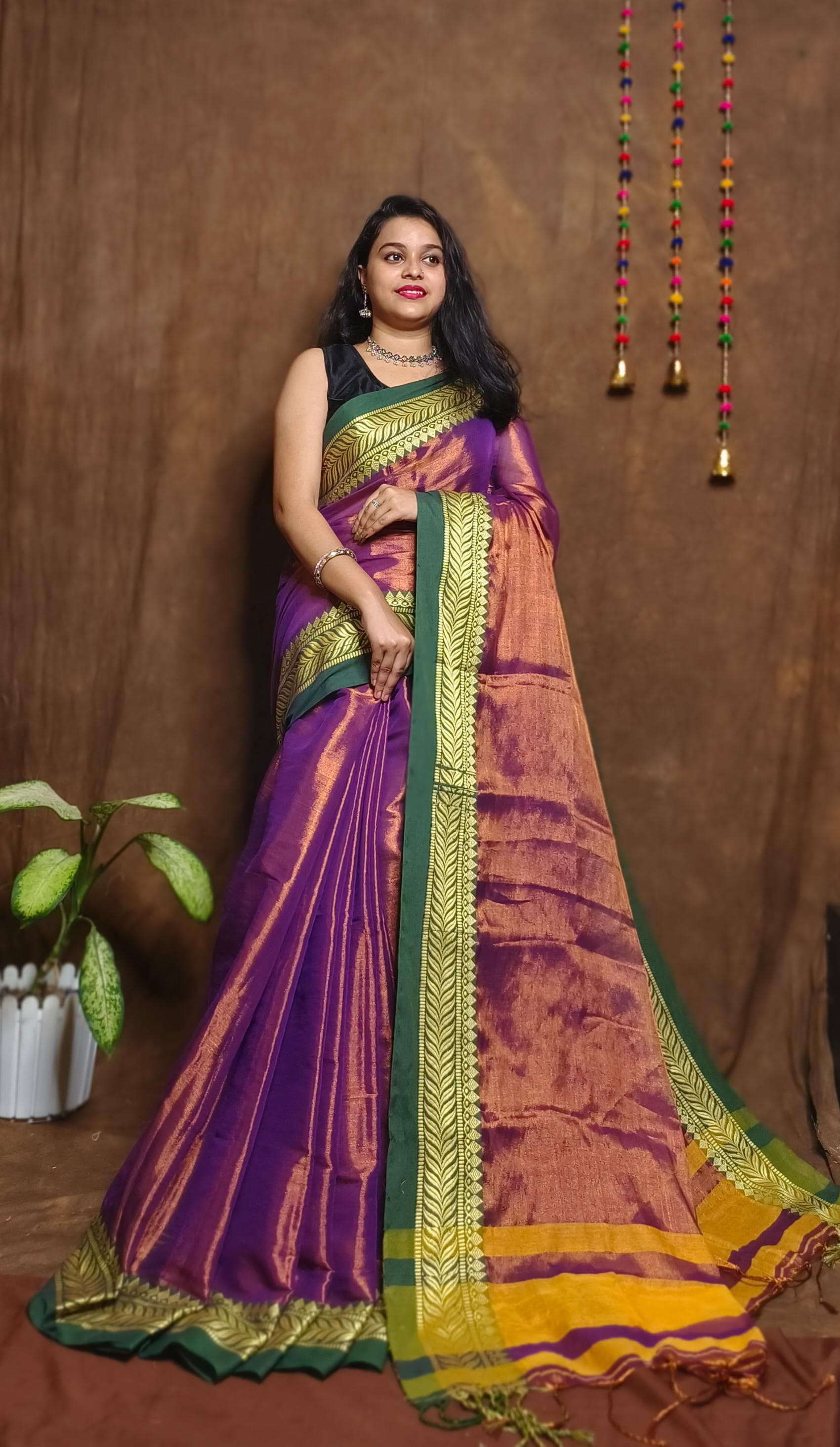 Handloom Tissu Khadi Noksa Border Saree