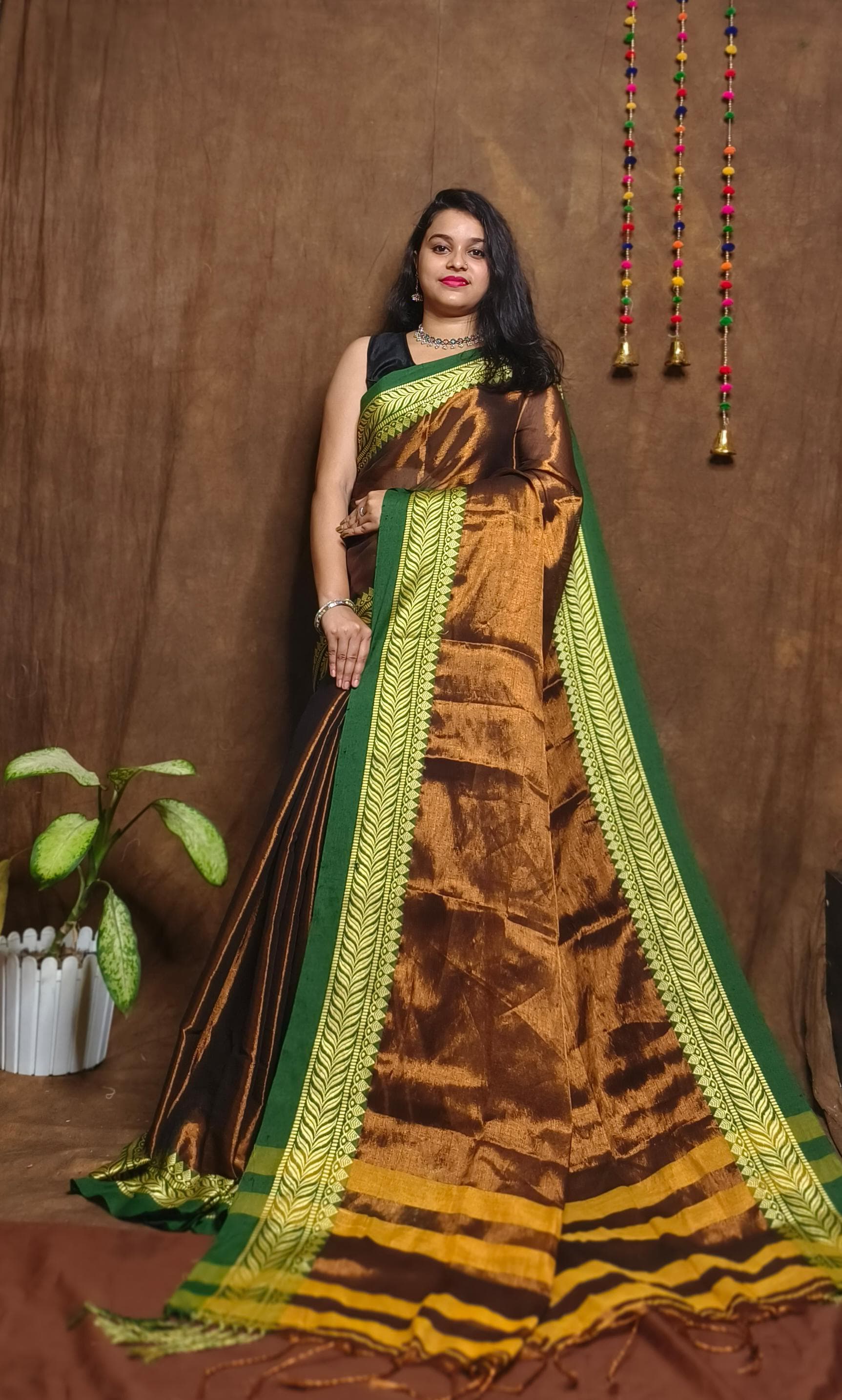 Handloom Tissu Khadi Noksa Border Saree