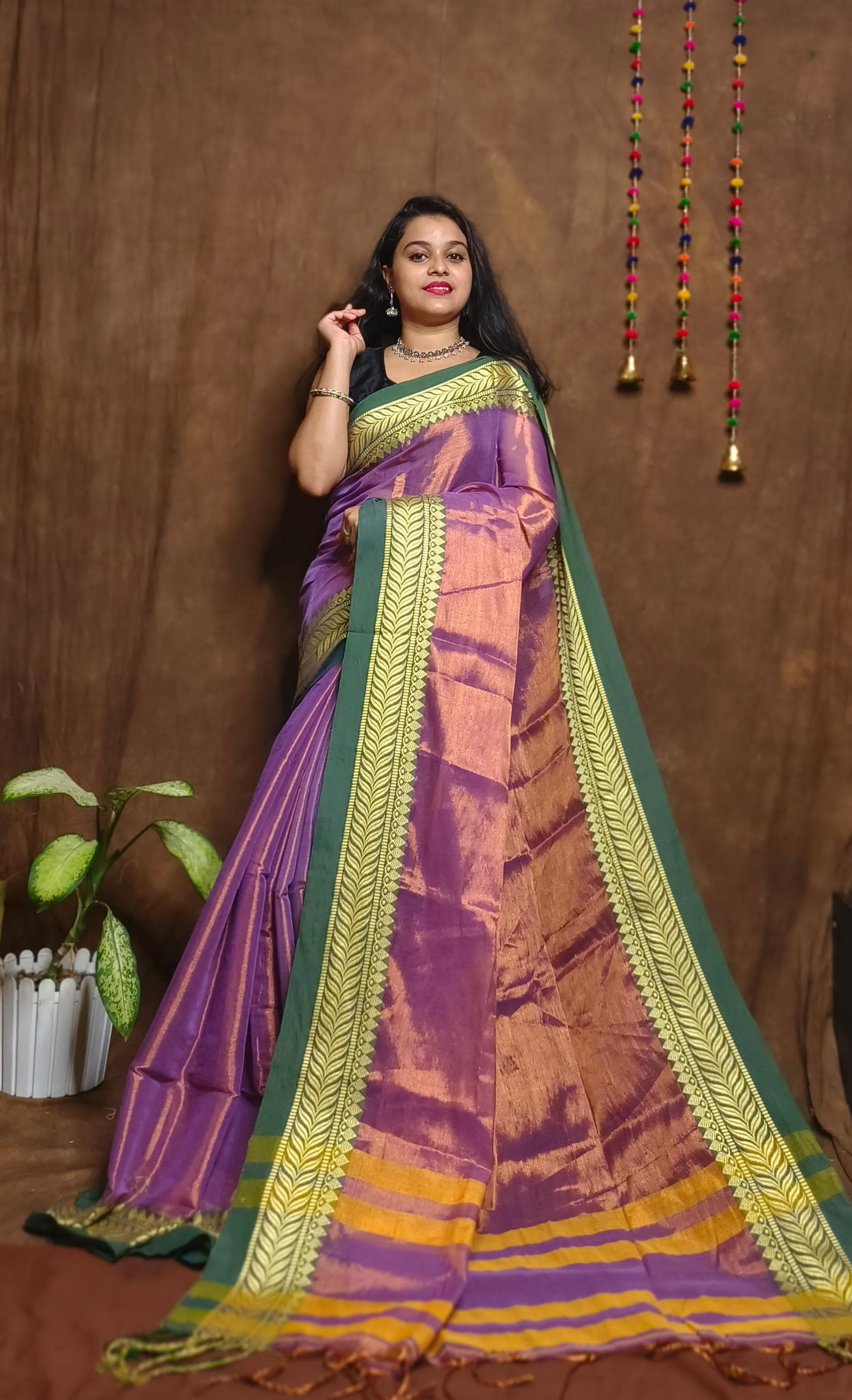 Handloom Tissu Khadi Noksa Border Saree